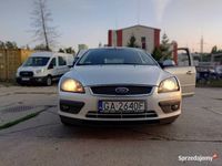 Używany Ford Focus 2006 Srebrny Hatchback