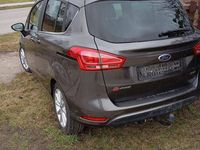 używany Ford B-MAX 2017 wersja Titanium