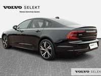 Używany Volvo S90 235 KM (172 kW) 2023 Czarny Sedan/Limuzyna