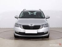 Używany Skoda Octavia 2018 Srebrny Kombi