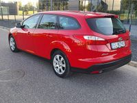 Używany Ford Focus 101 KM (74 kW) 2012 Czerwony Kombi