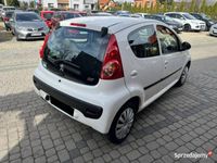 używany Peugeot 107 1,0 68KM Automat Klimatyzacja