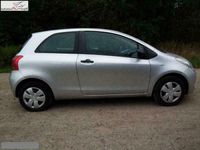 używany Toyota Yaris 1dm 69KM 2006r. 130 000km