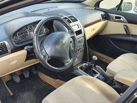 używany Peugeot 407 Sprzedambogata wersja wyposażenia