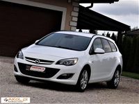 Używany Opel Astra 110 KM (80 kW) 2013 Biały Sedan/Limuzyna