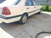 używany Mercedes 180 1993R. 2.0D STAN B.DOBRY