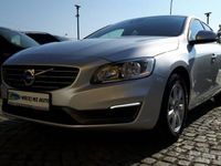 Używany Volvo V60 114 KM (83 kW) 2013 Srebrny metalik Kombi