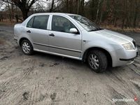 używany Skoda Fabia 1.4 gaz 2 komplety opon