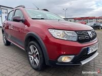 Używany Dacia Sandero Stepway 90 KM (66 kW) 2019 Bordowy SUV
