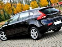 Używany Volvo V40 120 KM (88 kW) 2017 Czarny (metalik, perła) Hatchback