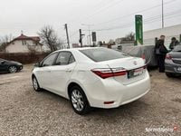 Używany Toyota Corolla 132 KM (97 kW) 2017 Biały Sedan/Limuzyna
