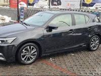 używany Lexus CT200h 