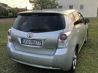 Używany Toyota Verso 147 KM (108 kW) 2009 Srebrny Minivan