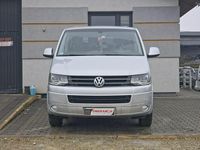 Używany VW Caravelle 2015 Srebrny Minivan