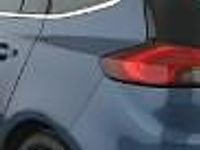 używany Opel Zafira 1.6dm 200KM 2016r. 141 442km