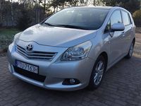Używany Toyota Verso 126 KM (92 kW) 2009 Srebrny Minivan