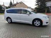 Używany Chrysler Pacifica Touring 2017 Kombi