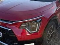 Używany Kia Niro 148 KM (108 kW) 2024 Bordowy SUV