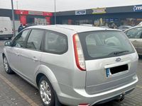 używany Ford Focus MK2 kombi