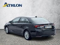 Używany Toyota Corolla 125 KM (91 kW) 2021 Czarny (metalik) Sedan/Limuzyna