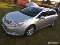 używany Toyota Avensis 