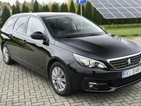 Używany Peugeot 308 SW 120 KM (88 kW) 2018 Czarny (metalik) Kombi