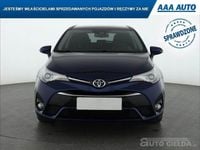 Używany Toyota Avensis 143 KM (105 kW) 2016 Błękitny