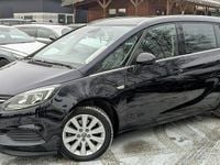 Używany Opel Zafira 130 KM (95 kW) 2018 Niebieski ciemny (metalik) Minivan
