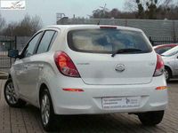 Używany Hyundai i20 85 KM (62 kW) 2014 Biały Hatchback