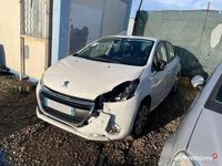 Używany Peugeot 208 Active 2019 Biały Hatchback