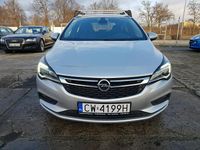 Używany Opel Astra 110 KM (80 kW) 2018 Srebrny Kombi