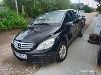 używany Mercedes B180 