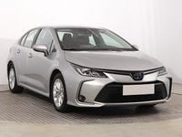 Używany Toyota Corolla 122 KM (89 kW) 2022 Srebrny Sedan/Limuzyna