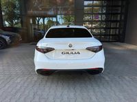 Nowe Alfa Romeo Giulia Veloce 280 KM (205 kW) 2025 Lakier pastelowy biały  alfa white Sedan/Limuzyna