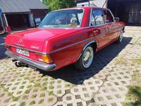 używany Mercedes W114 w 115