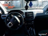 Używany Peugeot 208 92 KM (67 kW) 2012 Hatchback