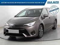 Używany Toyota Avensis 143 KM (105 kW) 2016 Beżowy