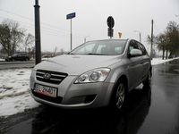 Używany Kia Ceed 109 KM (80 kW) 2009 Srebrny Hatchback