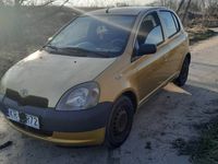 używany Toyota Yaris 2001, 5 drzwi, dobry stan oszczędna