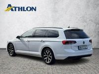 Używany VW Passat 150 KM (110 kW) 2023 Biały Kombi