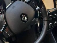 Używany Renault Clio IV 90 KM (66 kW) 2015 Srebrny Sedan/Limuzyna