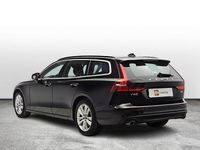 Używany Volvo V60 Momentum 163 KM (119 kW) 2021 Czarny Kombi