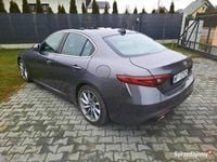 Używany Alfa Romeo Giulia 280 KM (205 kW) 2017 Szary Sedan/Limuzyna