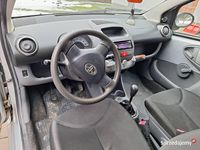 Używany Toyota Aygo 68 KM (50 kW) 2010 Srebrny Hatchback