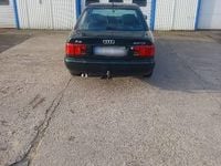 Używany Audi A6 1994 Zielony Sedan/Limuzyna