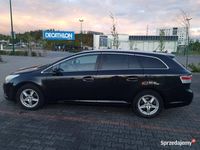 Używany Toyota Avensis T2 2011 Czarny Kombi