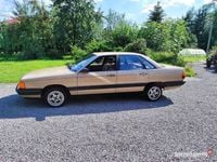 Używany Audi 100 1983 Beżowy Sedan/Limuzyna