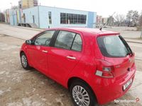 używany Toyota Yaris lift 2011 rok mały przebieg benzyna zadbana