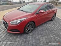 Używany Hyundai i40 2015 Czerwony Sedan/Limuzyna