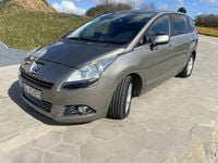 Używany Peugeot 5008 114 KM (83 kW) 2013 Złoty Minivan
